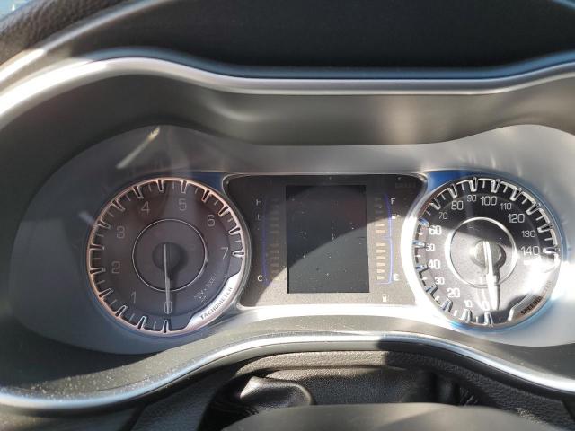 Photo 9 from auction – 2015 CHRYSLER 200 LIMITE with VIN 1C3CCCAB0FN676227