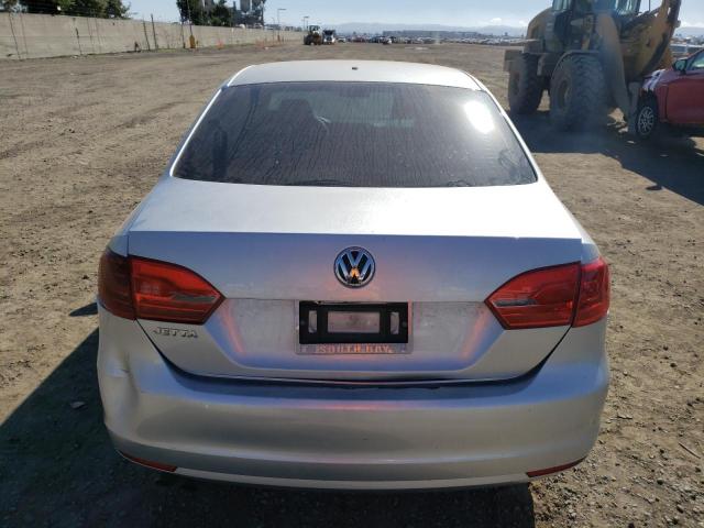 Photo 6 from auction – 2014 VOLKSWAGEN JETTA BASE with VIN 3VW2K7AJ3EM313483