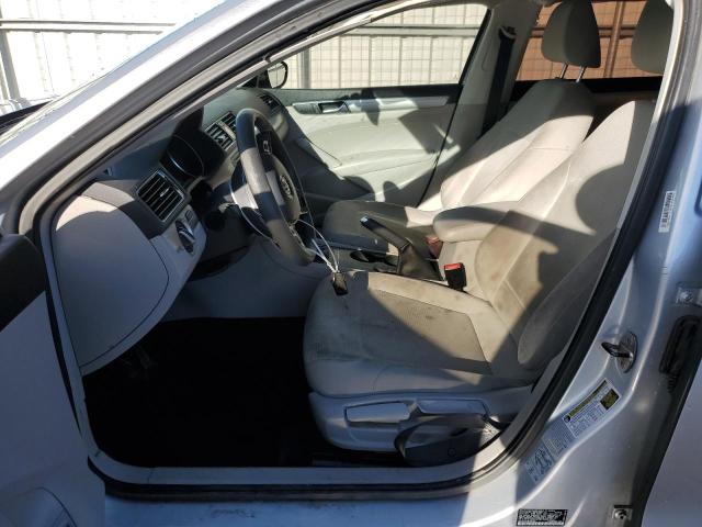 Photo 7 from auction – 2016 VOLKSWAGEN PASSAT S with VIN 1VWAS7A30GC050192