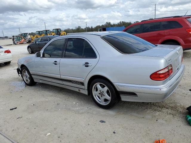 Zdjęcie 2 z aukcji – 2000 MERCEDES-BENZ E 320 z VIN WDBJF65J2YB089608