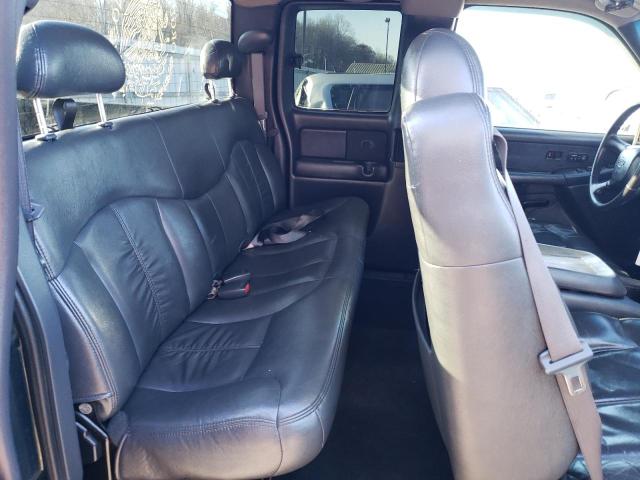 Photo 10 from auction – 2001 CHEVROLET SILVERADO with VIN 1GCEK19T71E118652
