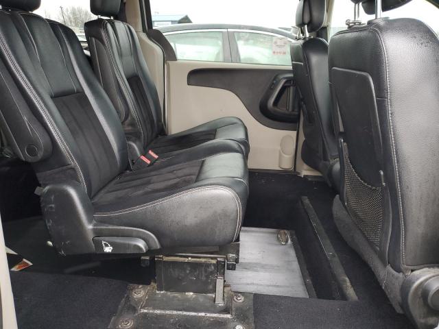 Photo 10 from auction – 2017 DODGE GRAND CARA with VIN 2C4RDGCG2HR586148