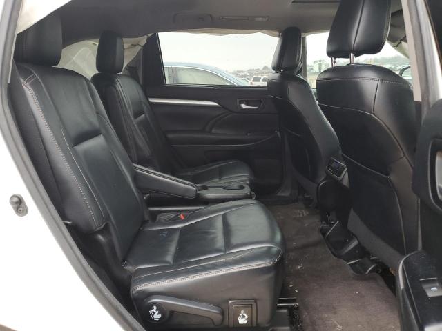 Photo 10 from auction – 2017 TOYOTA HIGHLANDER with VIN 5TDKZRFH9HS515264