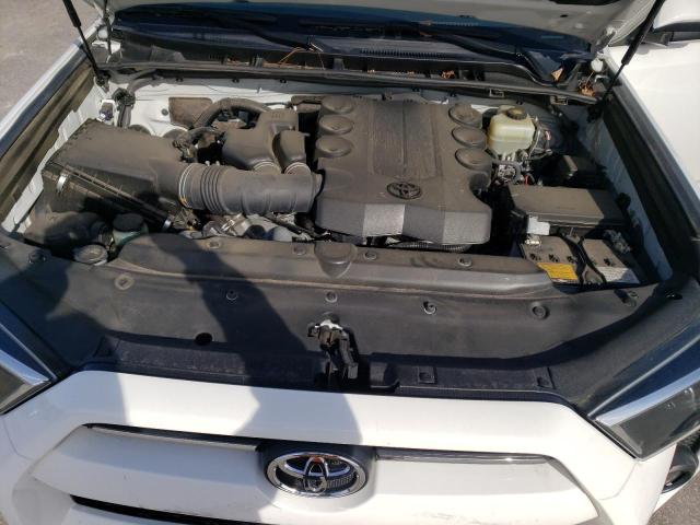Photo 11 from auction – 2020 TOYOTA 4RUNNER SR with VIN JTEBU5JRXL5798484
