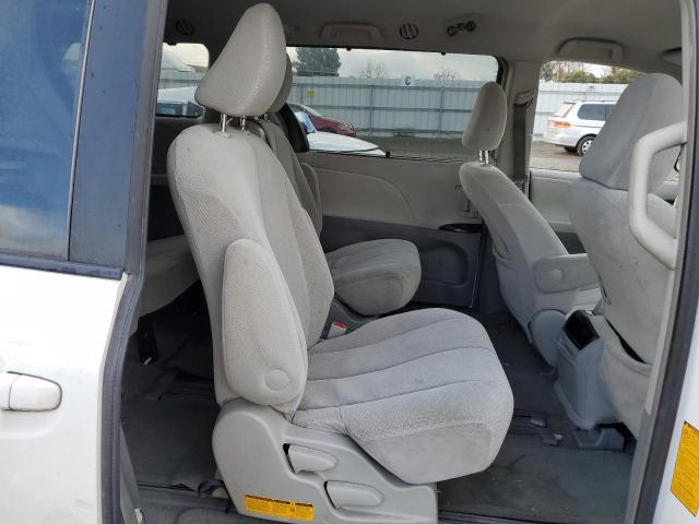 Photo 11 from auction – 2011 TOYOTA SIENNA LE with VIN 5TDKK3DC9BS073232