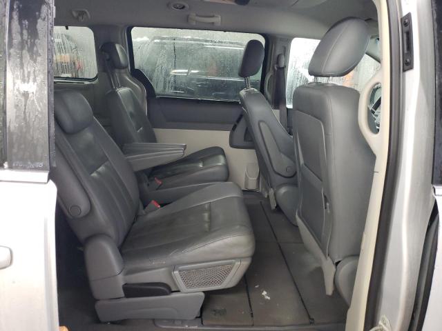 Photo 11 from auction – 2008 CHRYSLER TOWN & COU with VIN 2A8HR54P98R823095