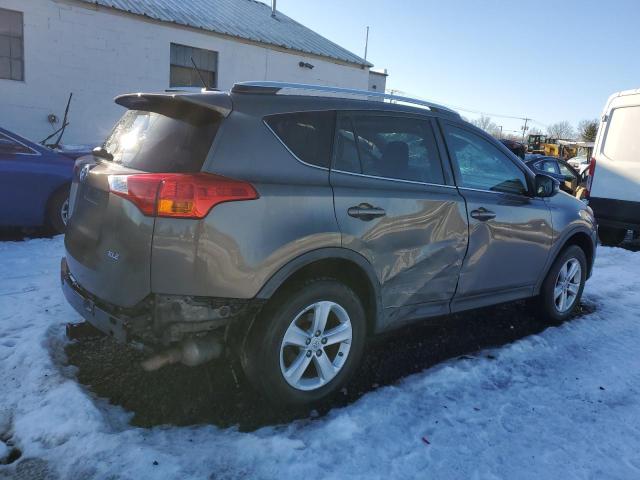 Photo 3 from auction – 2014 TOYOTA RAV4 with VIN 2T3WFREV2EW077814