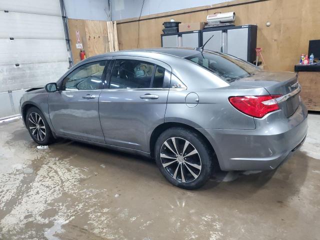 Photo 2 from auction – 2013 CHRYSLER 200 LIMITE with VIN 1C3CCBCG8DN507704