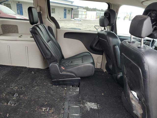 Photo 11 from auction – 2012 CHRYSLER TOWN & COU with VIN 2C4RC1BG5CR227113