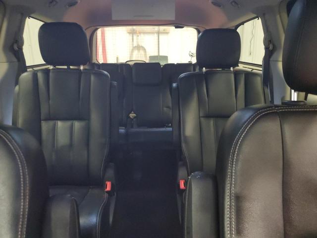 Photo 10 from auction – 2015 CHRYSLER TOWN & COU with VIN 2C4RC1CG2FR646345