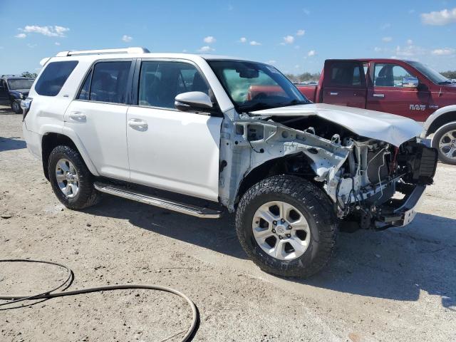 Photo 4 from auction – 2016 TOYOTA 4RUNNER SR with VIN JTEZU5JR1G5139343