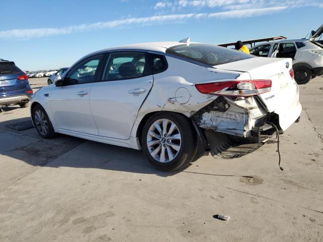 Photo 2 from auction – 2018 KIA OPTIMA LX with VIN 5XXGT4L32JG258376
