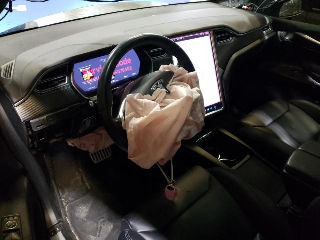 Photo 8 from auction – 2017 TESLA MODEL X with VIN 5YJXCDE27HF079462