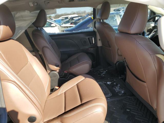 Photo 10 from auction – 2017 TOYOTA SIENNA XLE with VIN 5TDDZ3DC0HS176455
