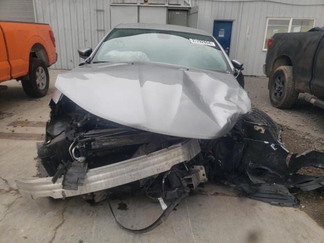 Photo 5 from auction – 2015 CHRYSLER 200 LIMITE with VIN 1C3CCCAB2FN688413