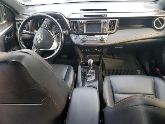 Photo 8 from auction – 2017 TOYOTA RAV4 SE with VIN JTMJFREV7HJ713012