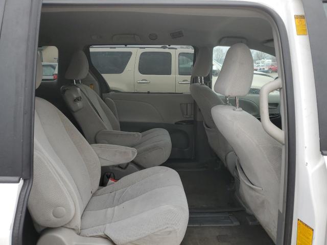 Photo 11 from auction – 2014 TOYOTA SIENNA LE with VIN 5TDKK3DC0ES466167