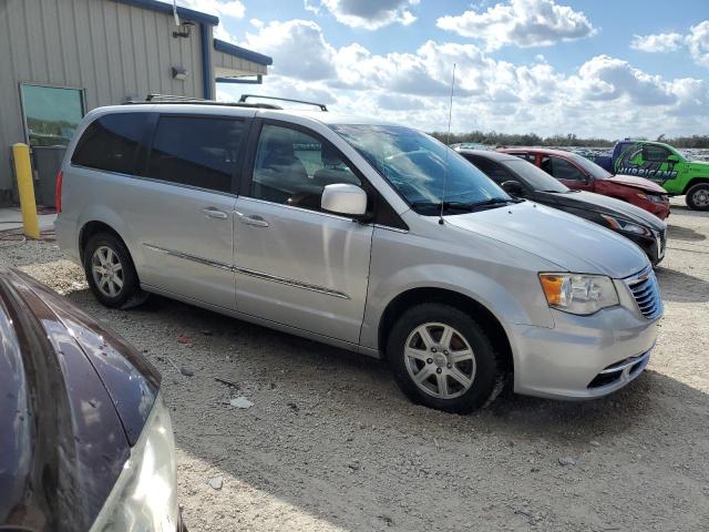 Photo 4 from auction – 2012 CHRYSLER TOWN & COU with VIN 2C4RC1BG1CR257404