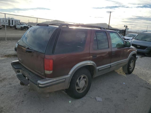Photo 3 from auction – 1998 CHEVROLET BLAZER with VIN 1GNDT13W1W2233291