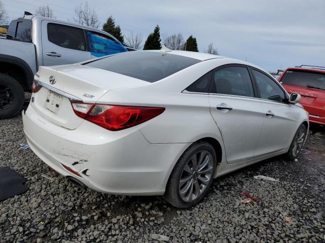 Photo 3 from auction – 2011 HYUNDAI SONATA SE with VIN 5NPEC4AB3BH317488