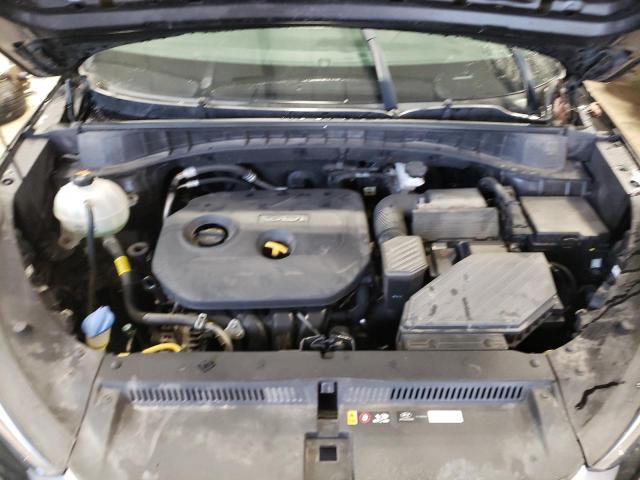 Photo 11 from auction – 2018 HYUNDAI TUCSON SE with VIN KM8J2CA41JU664752
