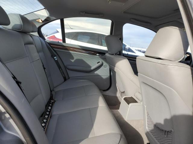 Photo 10 from auction – 2004 BMW 325 I with VIN WBAET37464NJ41989