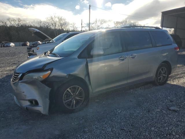 Photo 1 from auction – 2011 TOYOTA SIENNA LE with VIN 5TDKK3DC1BS153754
