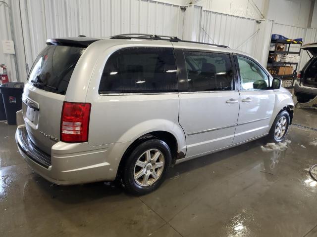 Photo 3 from auction – 2010 CHRYSLER TOWN & COU with VIN 2A4RR5D15AR328920