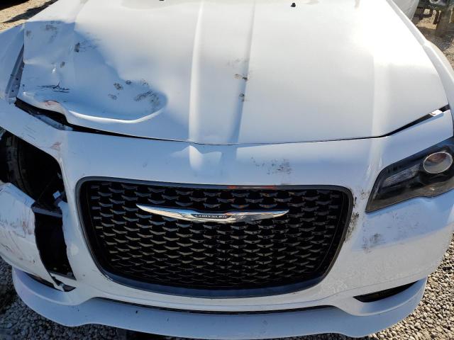 Photo 11 from auction – 2017 CHRYSLER 300 S with VIN 2C3CCABT3HH647506