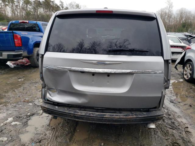 Photo 6 from auction – 2015 CHRYSLER TOWN & COU with VIN 2C4RC1BG4FR588871