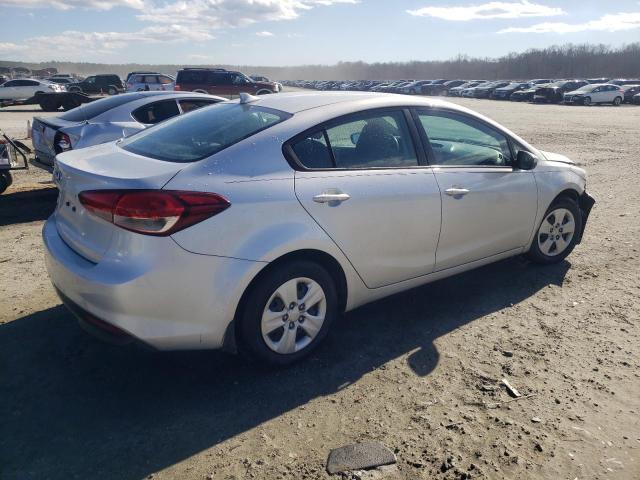 Photo 3 from auction – 2017 KIA FORTE LX with VIN 3KPFK4A7XHE054593