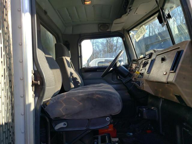 Photo 5 from auction – 2008 PETERBILT 335 with VIN 2NPLHM6X58M769974