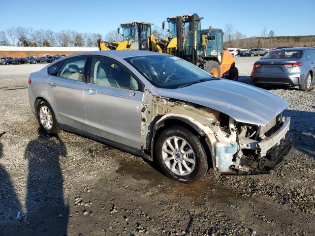 Photo 4 from auction – 2015 FORD FUSION S with VIN 3FA6P0G73FR274073
