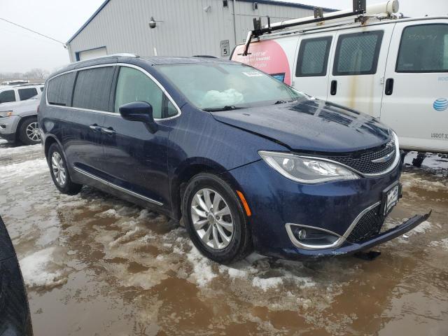 Photo 4 from auction – 2017 CHRYSLER PACIFICA with VIN 2C4RC1BG0JR280475