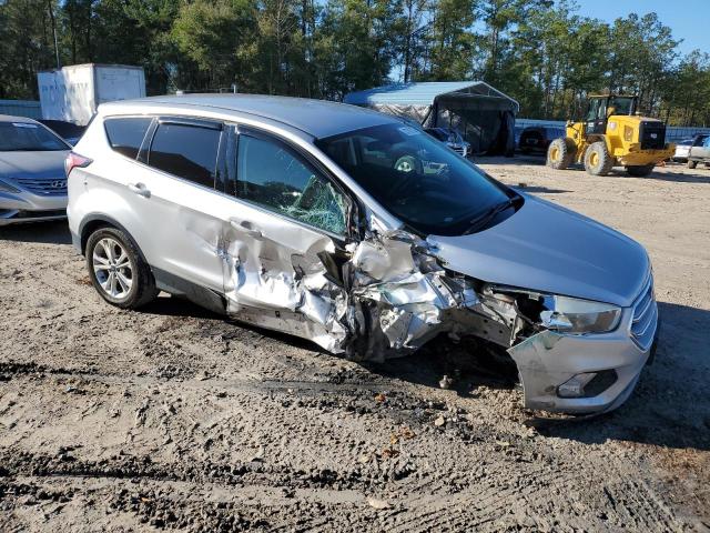 Photo 4 from auction – 2017 FORD ESCAPE SE with VIN 1FMCU0GD4HUD05303
