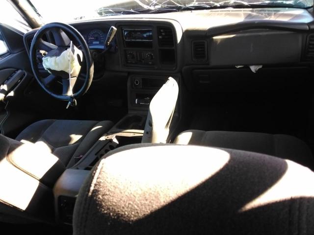 Photo 8 from auction – 2005 CHEVROLET SILVERADO with VIN 1GCJC33225F946356