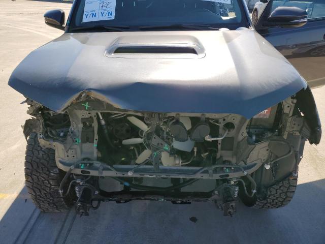 Photo 11 from auction – 2018 TOYOTA 4RUNNER SR with VIN JTEBU5JRXJ5602122