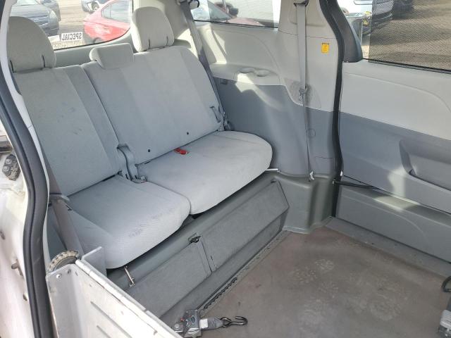 صورة رقم 11 من المزاد - 2012 TOYOTA SIENNA LE مع VIN 5TDKK3DC3CS203166