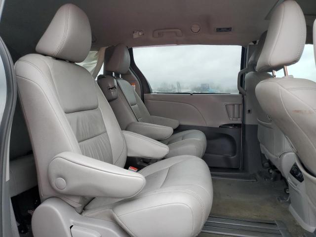 Photo 11 from auction – 2018 TOYOTA SIENNA XLE with VIN 5TDYZ3DC5JS955888