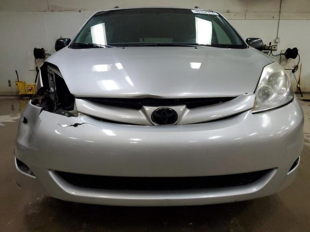 Photo 5 from auction – 2010 TOYOTA SIENNA CE with VIN 5TDKK4CC9AS327592