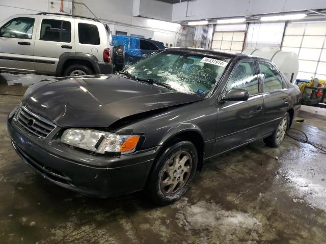 TOYOTA CAMRY LE 2000 with VIN 4T1BF28K7YU935198 - Photo from auction