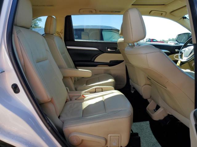 Photo 11 from auction – 2018 TOYOTA HIGHLANDER with VIN 5TDKZRFH8JS271709