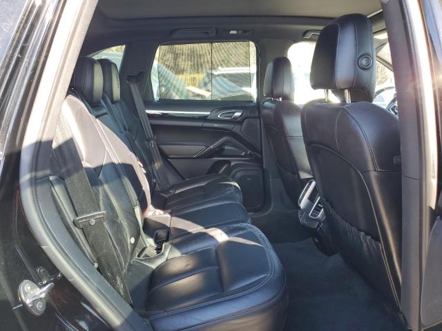Photo 11 from auction – 2017 PORSCHE CAYENNE SE with VIN WP1AE2A22HLA75549