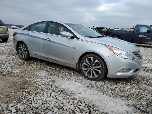 Photo 4 from auction – 2013 HYUNDAI SONATA SE with VIN 5NPEC4AB1DH800805