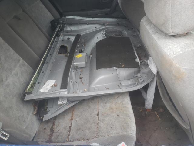Photo 10 from auction – 2005 KIA SORENTO EX with VIN KNDJD733955412273