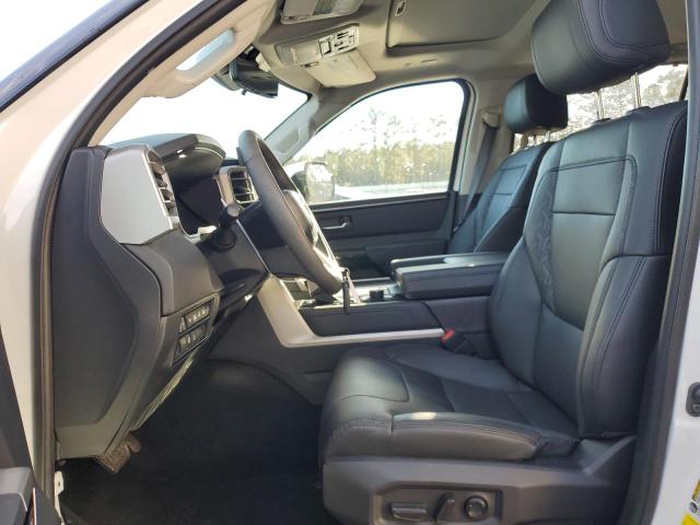 Photo 7 from auction – 2023 TOYOTA SEQOUIA with VIN 7SVAAAAA3PX002024