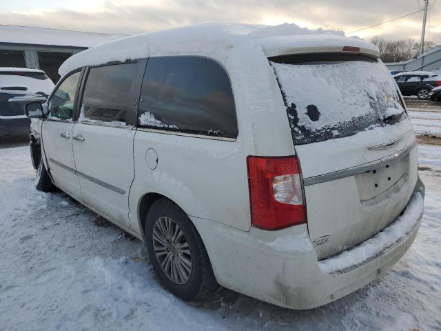 Photo 2 from auction – 2015 CHRYSLER TOWN & COU with VIN 2C4RC1CG7FR743458
