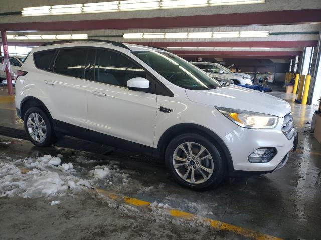 Photo 4 from auction – 2017 FORD ESCAPE SE with VIN 1FMCU0GD5HUA11151