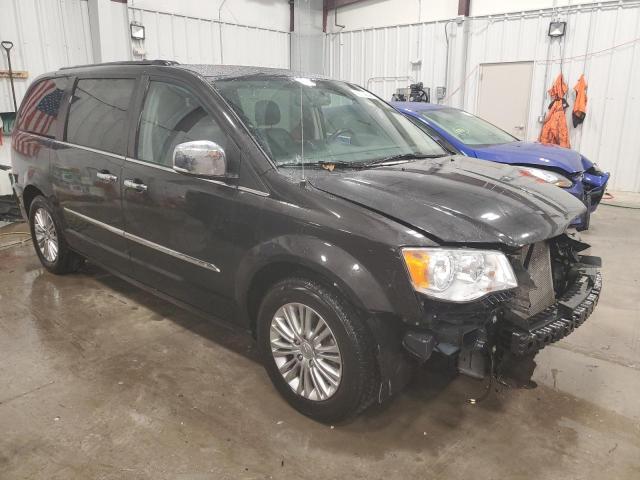 Photo 4 from auction – 2015 CHRYSLER TOWN & COU with VIN 2C4RC1CG2FR646345