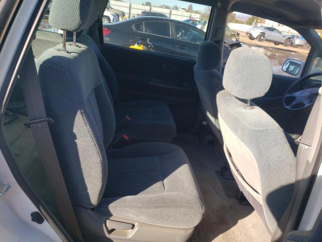 Photo 10 from auction – 1998 ISUZU OASIS LS with VIN JR2RJ2871WC000558